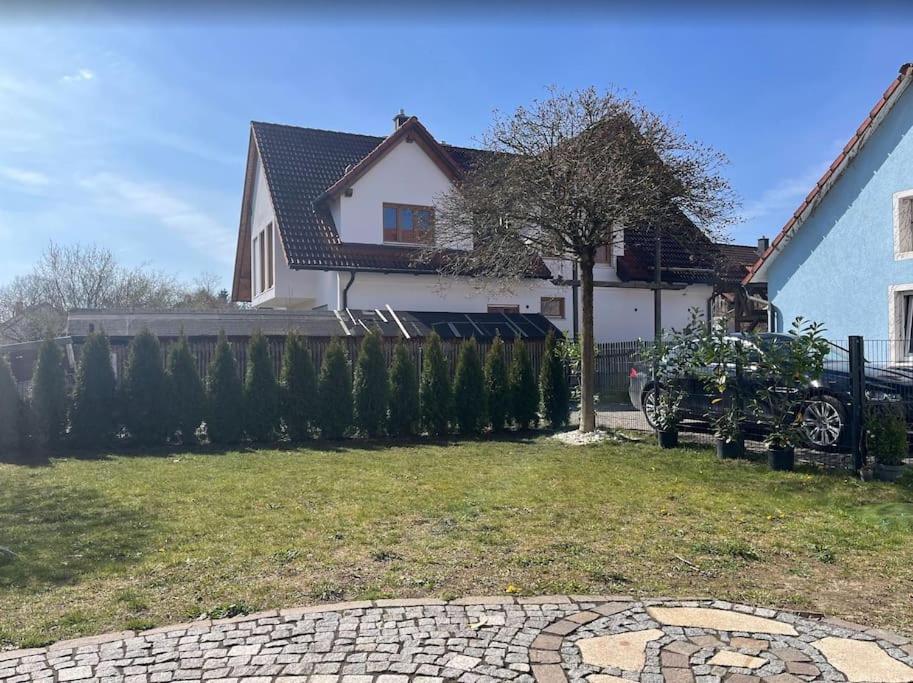 Apartment Amidst Nature-Riverdale, North Of Munich Fahrenzhausen Esterno foto