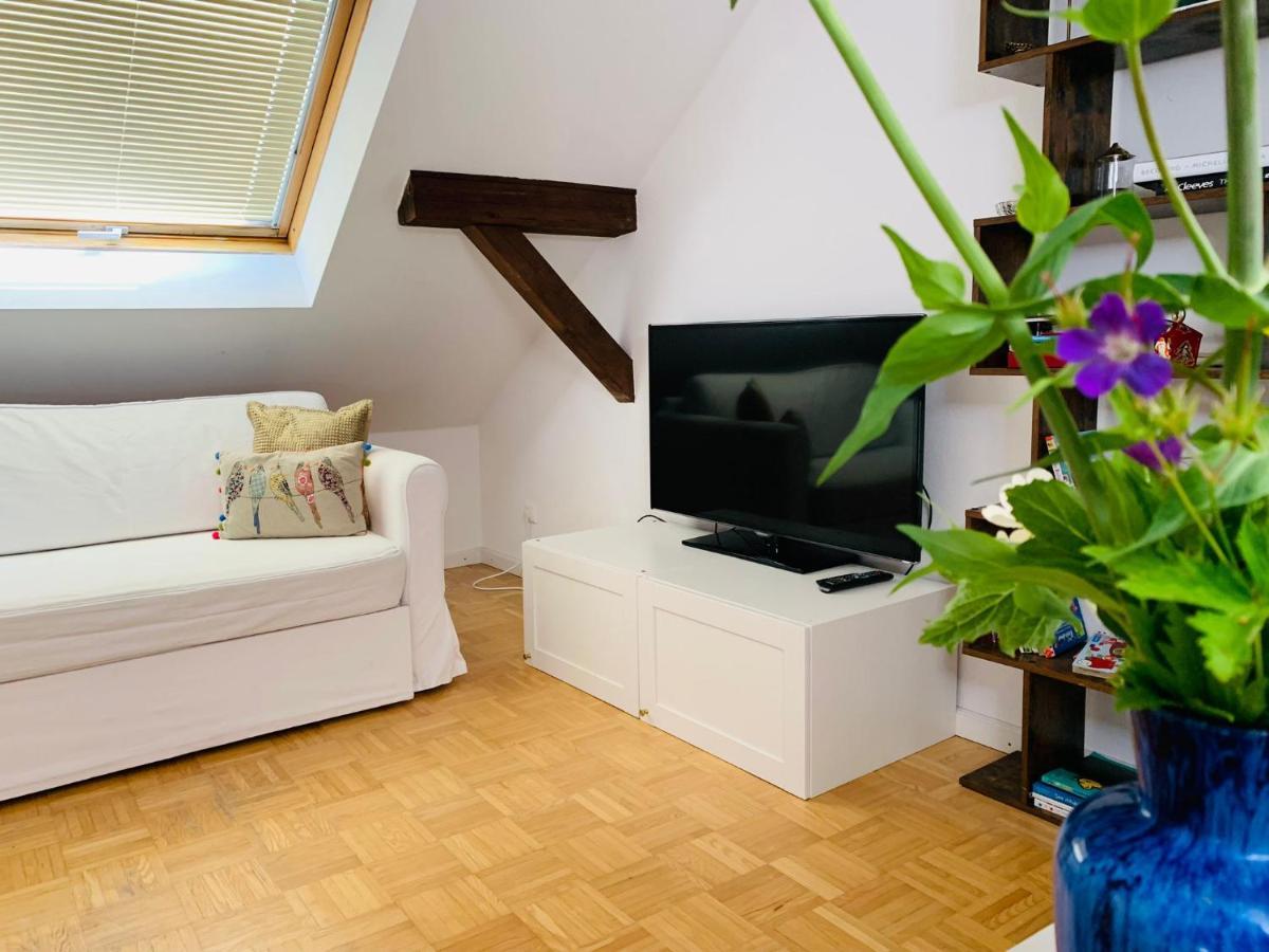 Apartment Amidst Nature-Riverdale, North Of Munich Fahrenzhausen Esterno foto