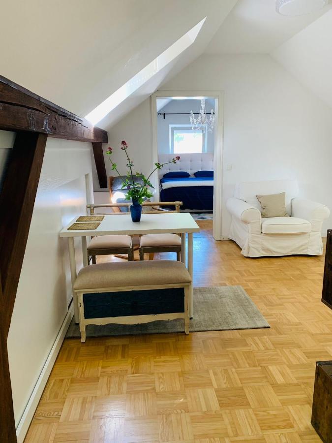 Apartment Amidst Nature-Riverdale, North Of Munich Fahrenzhausen Esterno foto